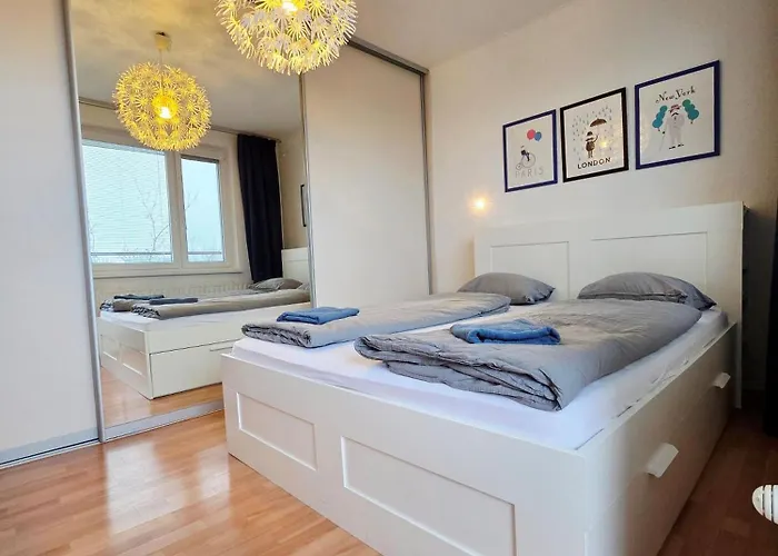 Park View Center Location With Balcony * Братислава